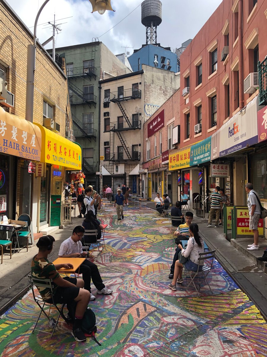 How—and Why—the Artist Chen Dongfan Transformed Chinatown's Doyers
