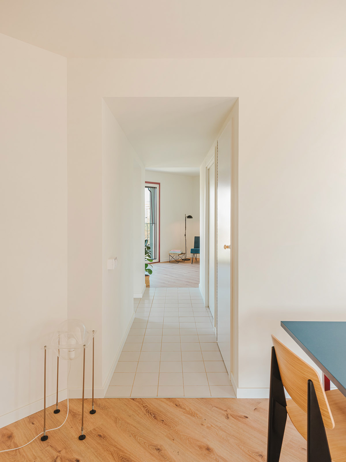 Cierto Estudio completes housing, setting a new standard for collective housing in Barcelona