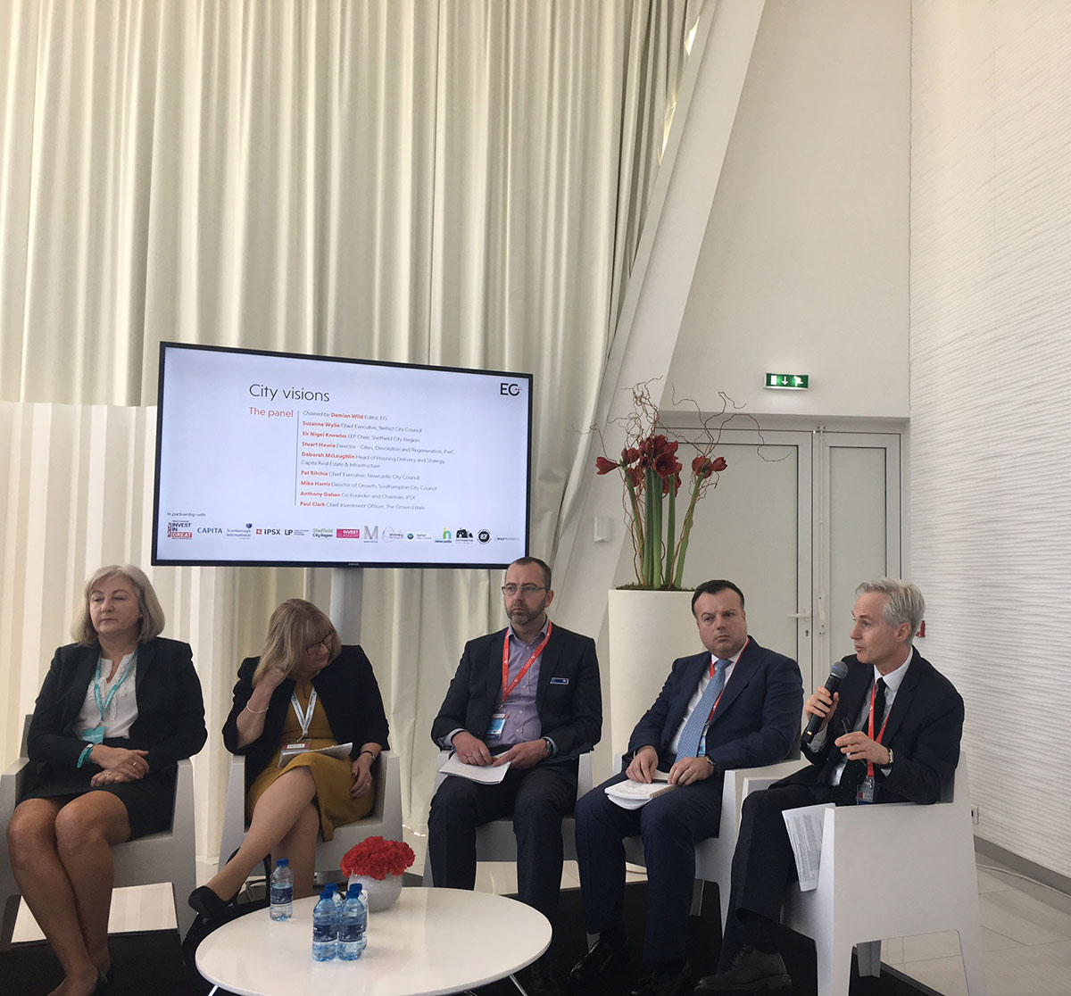 What should be City Visions across the globe to increase liveability?