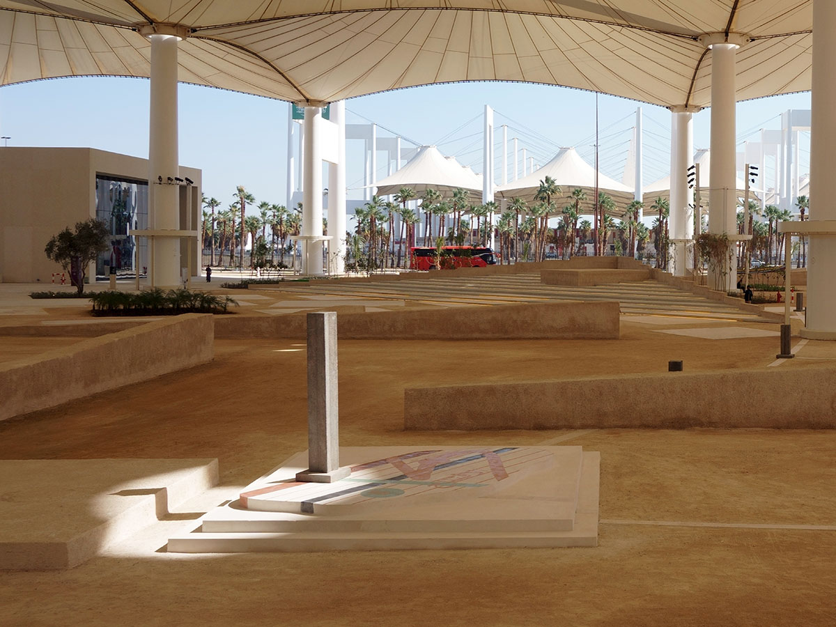 Civil Architecture installs a sundial making our sense of time more understandable