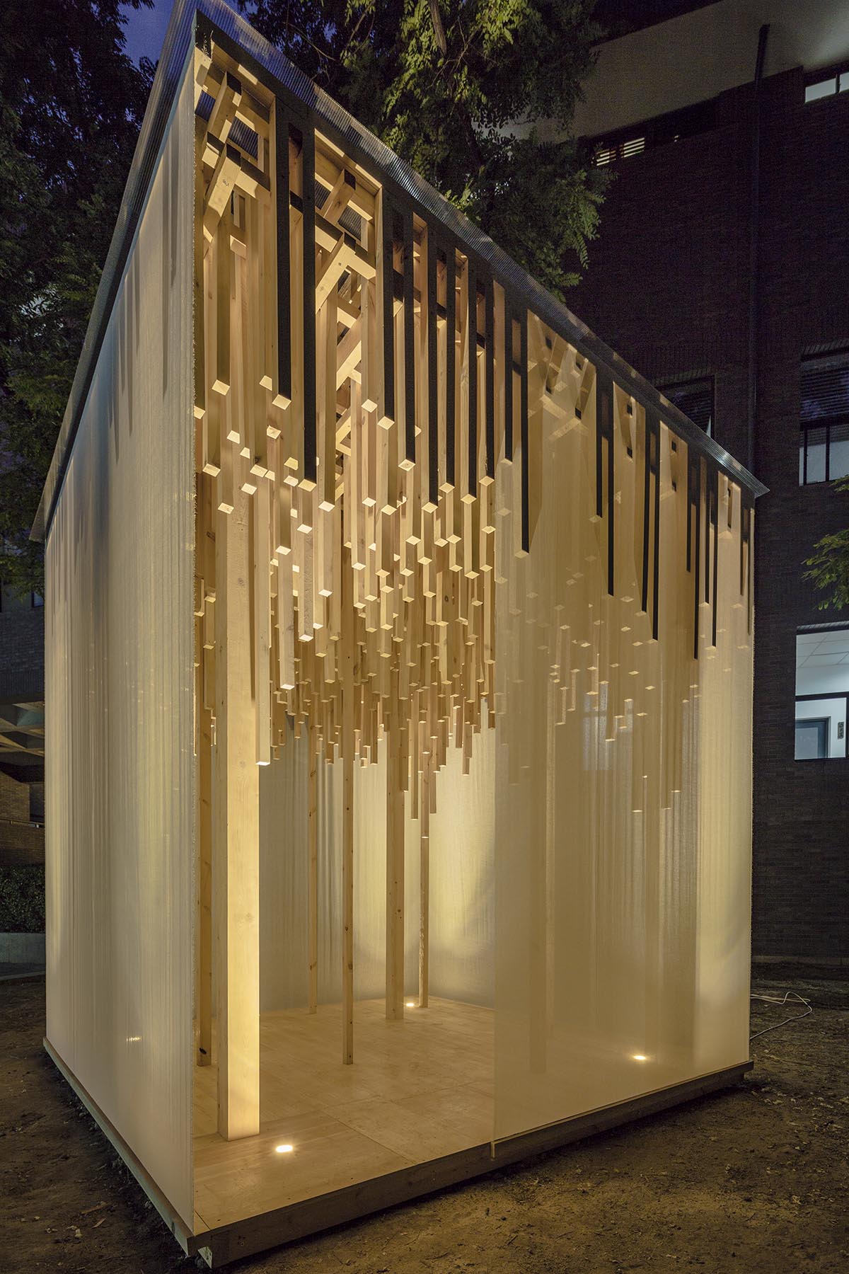 CAFAarchStudio10’s students designed seven installations creating personalized forms with wood