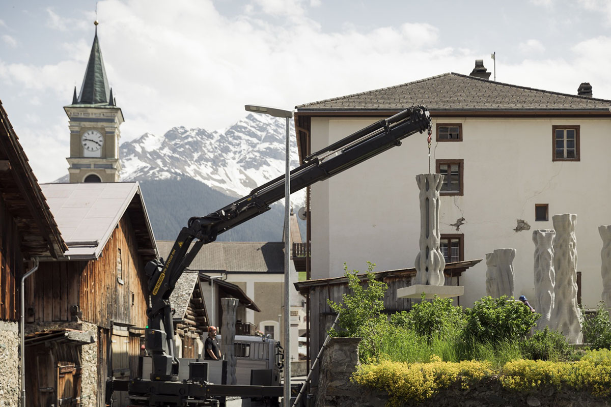 ETH Zurich and NCCR DFAB's monolithic columns present new tectonics of concrete printed architecture