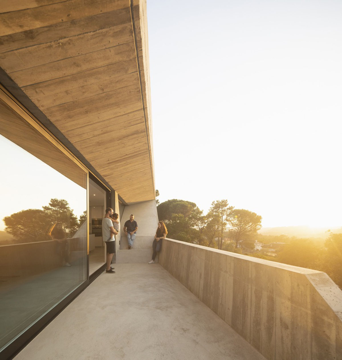 Contaminar Arquitectos built cave-like house from irregular walls inspired by rocky topography