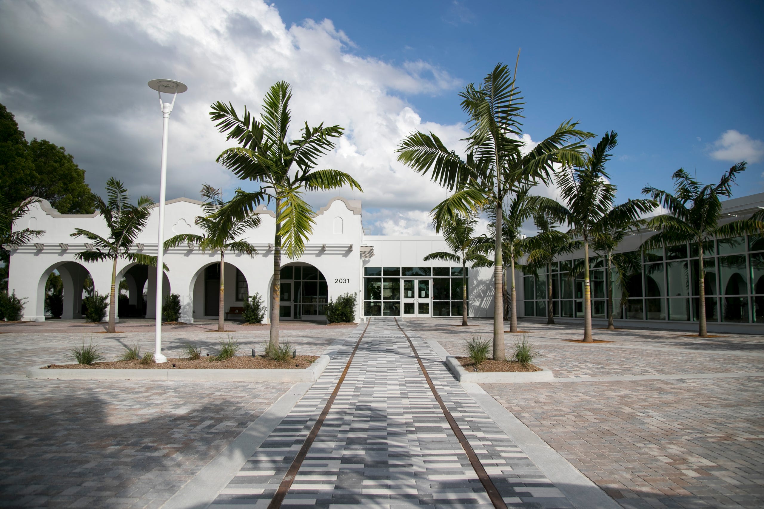 Collaboratory &ndash; A Journey from Segregation to Integration