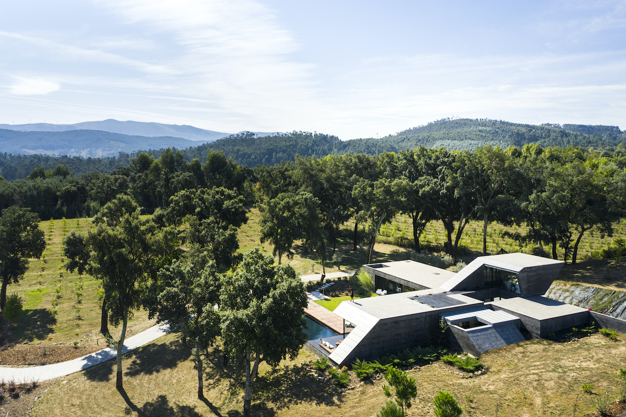 Hugo Pereira Architects' Cork Oak House Design: Stonecutting Harmony