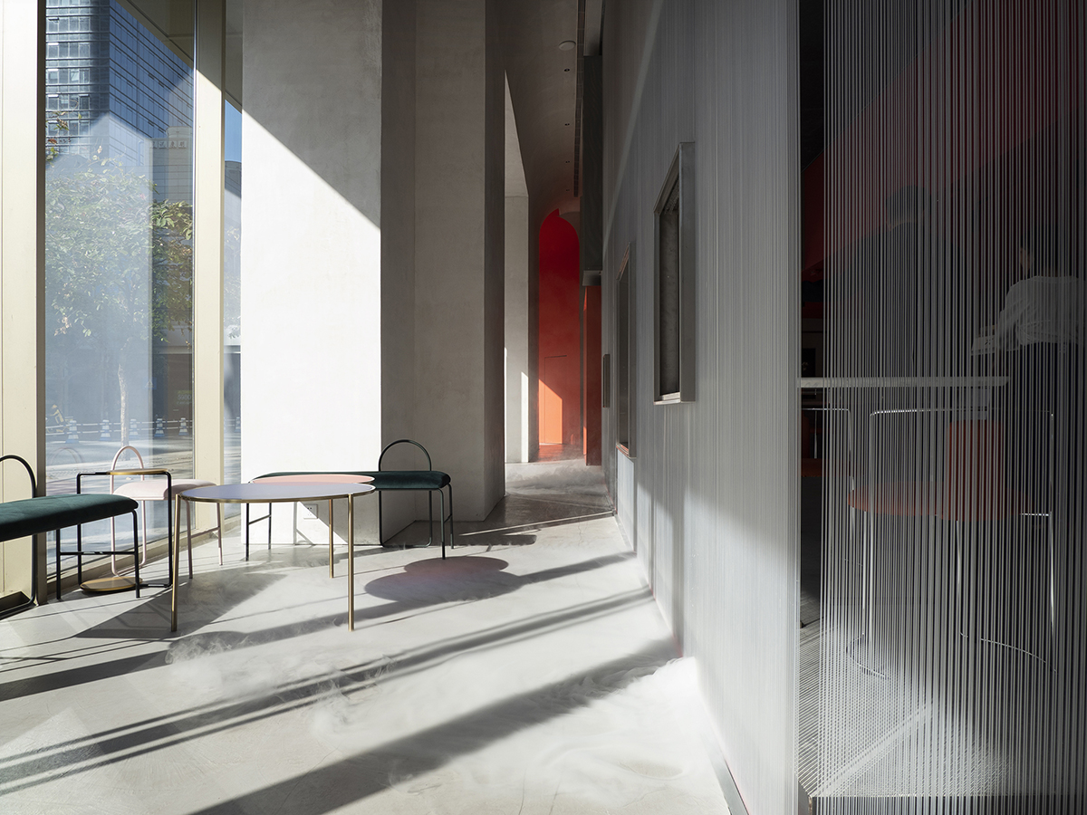 Waterfrom Design completes Doko Bar with giant bloody red boxes in Shenzhen
