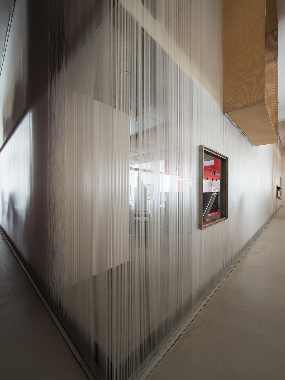 Waterfrom Design completes Doko Bar with giant bloody red boxes in Shenzhen