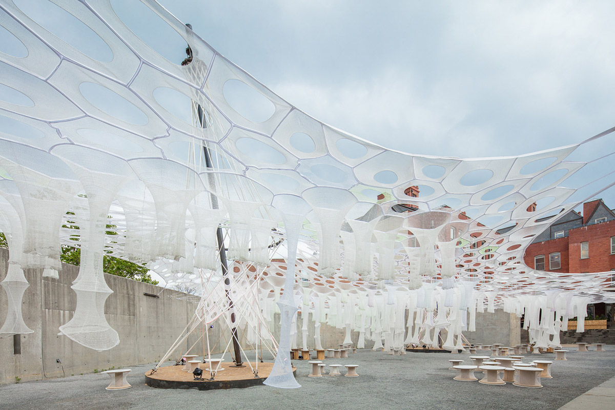 Jenny Sabin Studio&rsquo;s cellular Lumen fabric wraps MoMA PS1&rsquo;s courtyard in NY