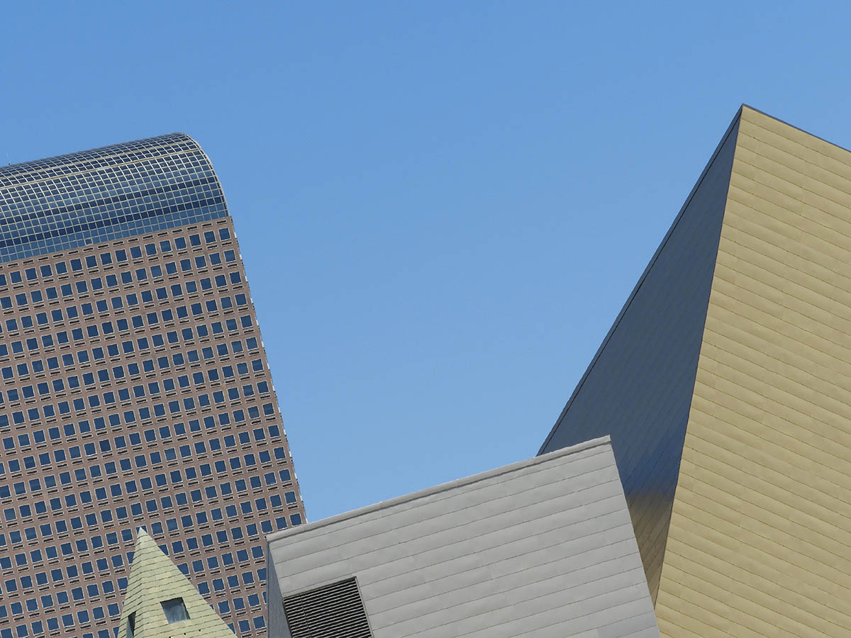 Nikola Olic captures alluring details in his 