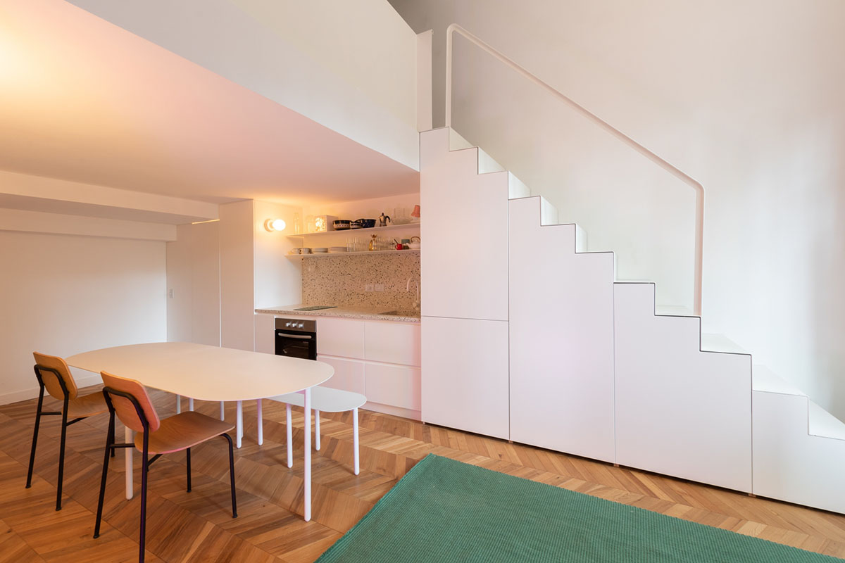 Carol Burton Architecture renovates small historic flat with warm interior space in Buenos Aires