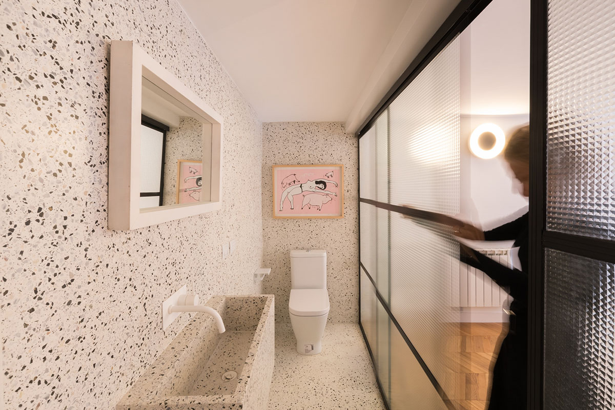 Carol Burton Architecture renovates small historic flat with warm interior space in Buenos Aires