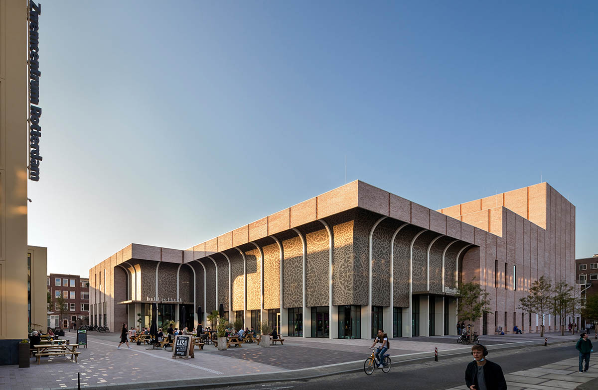 De Zwarte Hond opens exhibition Optimistic Activism at Aedes Berlin