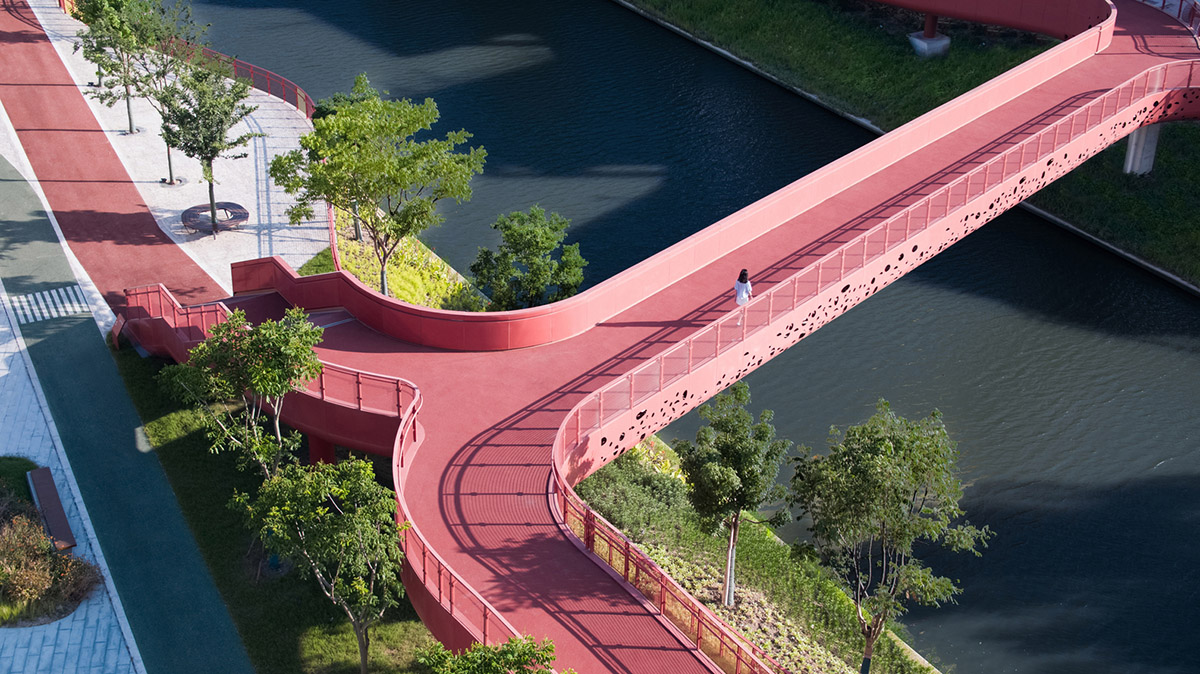 SPARK translates diatom into red-colored 3D-motifed pedestrian bridges and walkways in Shanghai 