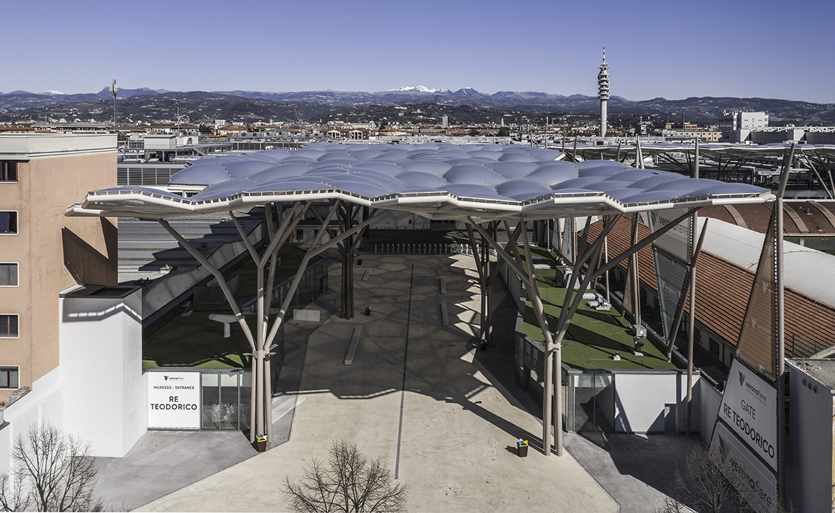 Maffeis Engineering adds wavy and translucent canopy to Veronafiere Trade Show ground in Italy
