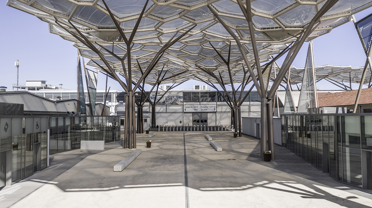 Maffeis Engineering adds wavy and translucent canopy to Veronafiere ...