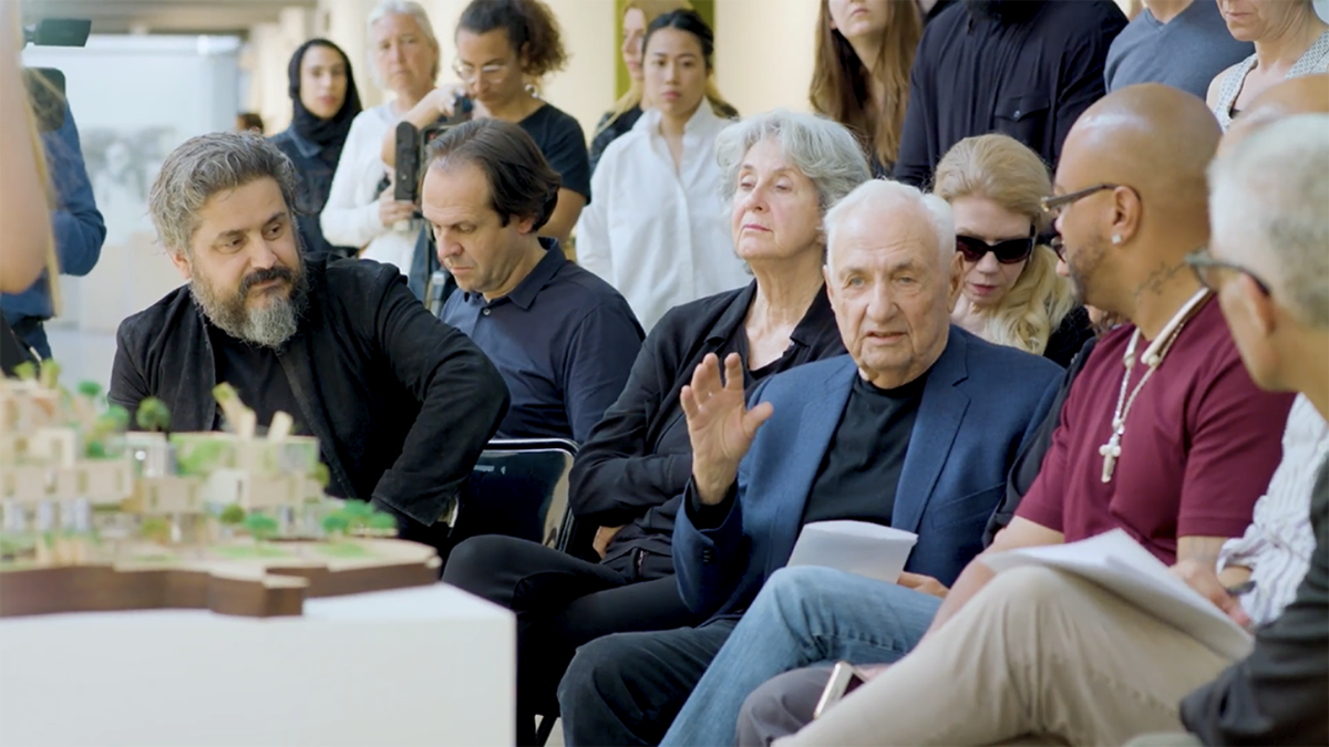 SCI-Arc presents Frank Gehry Honorary Masters Degree in Architecture