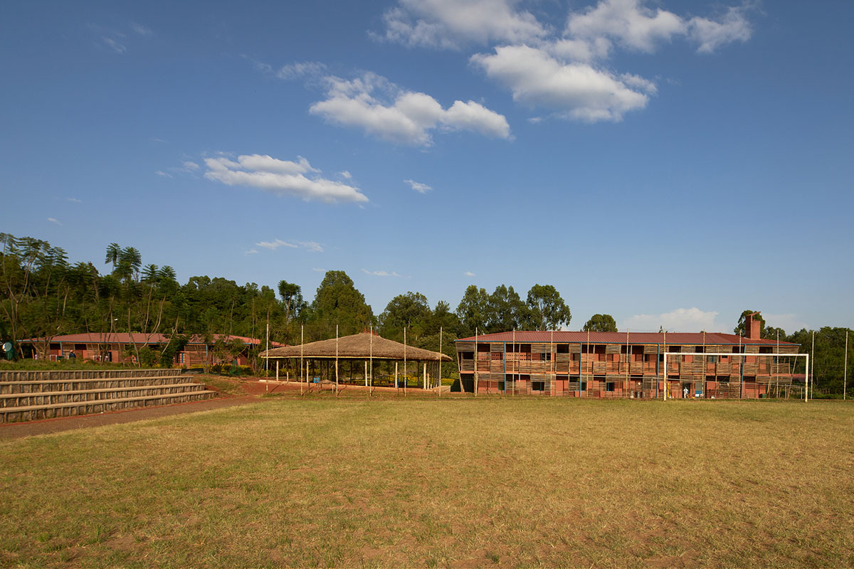 Ethiopian campus by StudioBenaim is dedicated to street children and features local elements