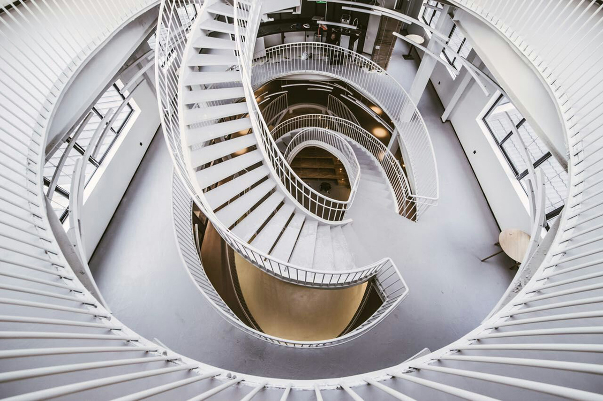 RoarcRenew converted 1980s Warehouse into a Co-working Space with Museum Exhibition Display Design