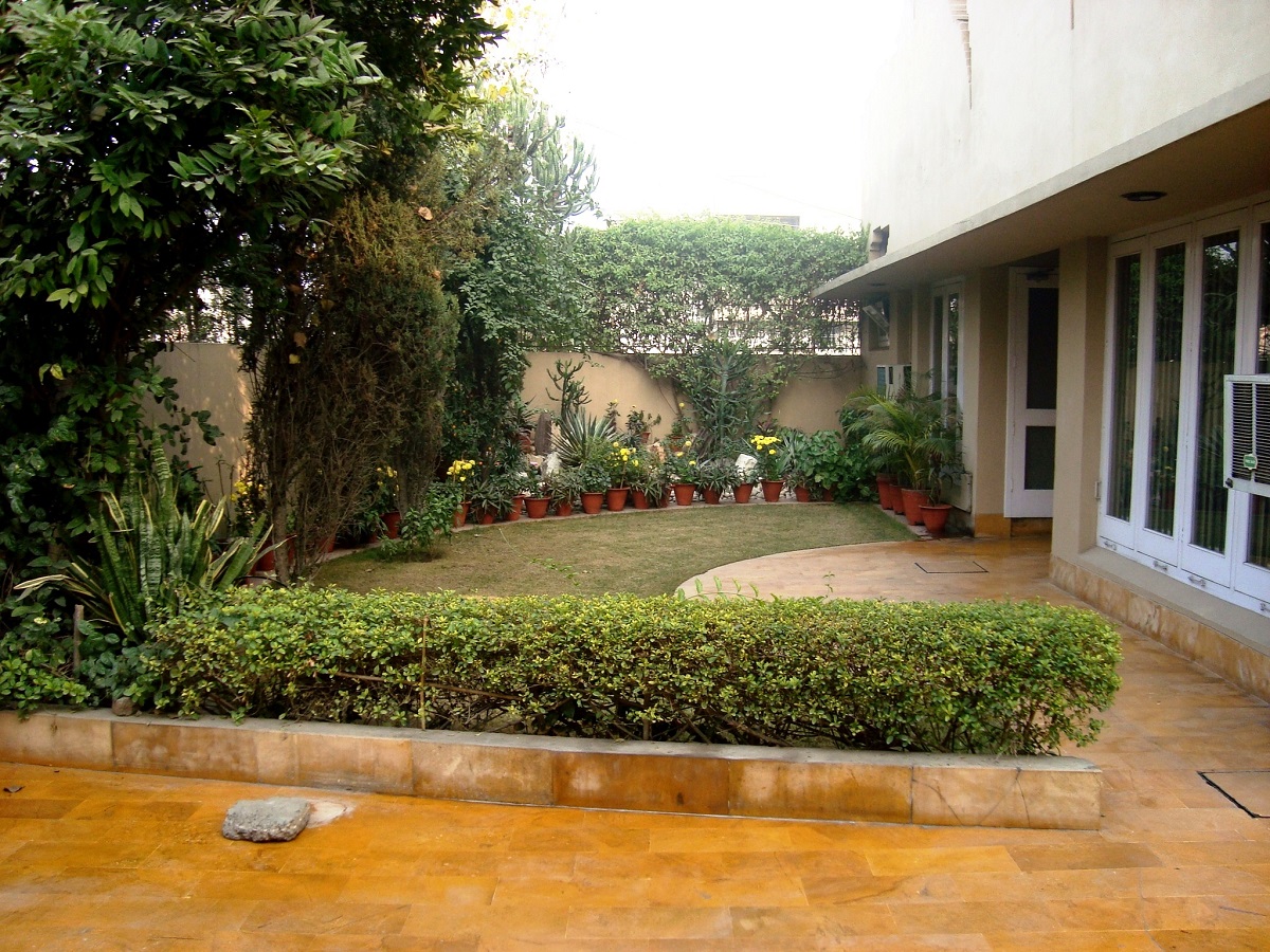 Form Follows Sun, Space & Verdure: Architect Dalbir Singh's Own House At Amritsar