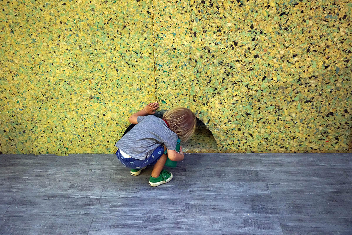 T SAKHI Architects' interactive wall for Lebanese Pavilion addresses Lebanon's social barriers