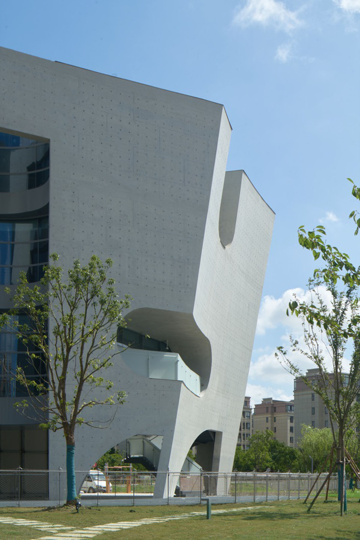 Steven Holl Architects completes Cofco Cultural and Health Center in Shanghai