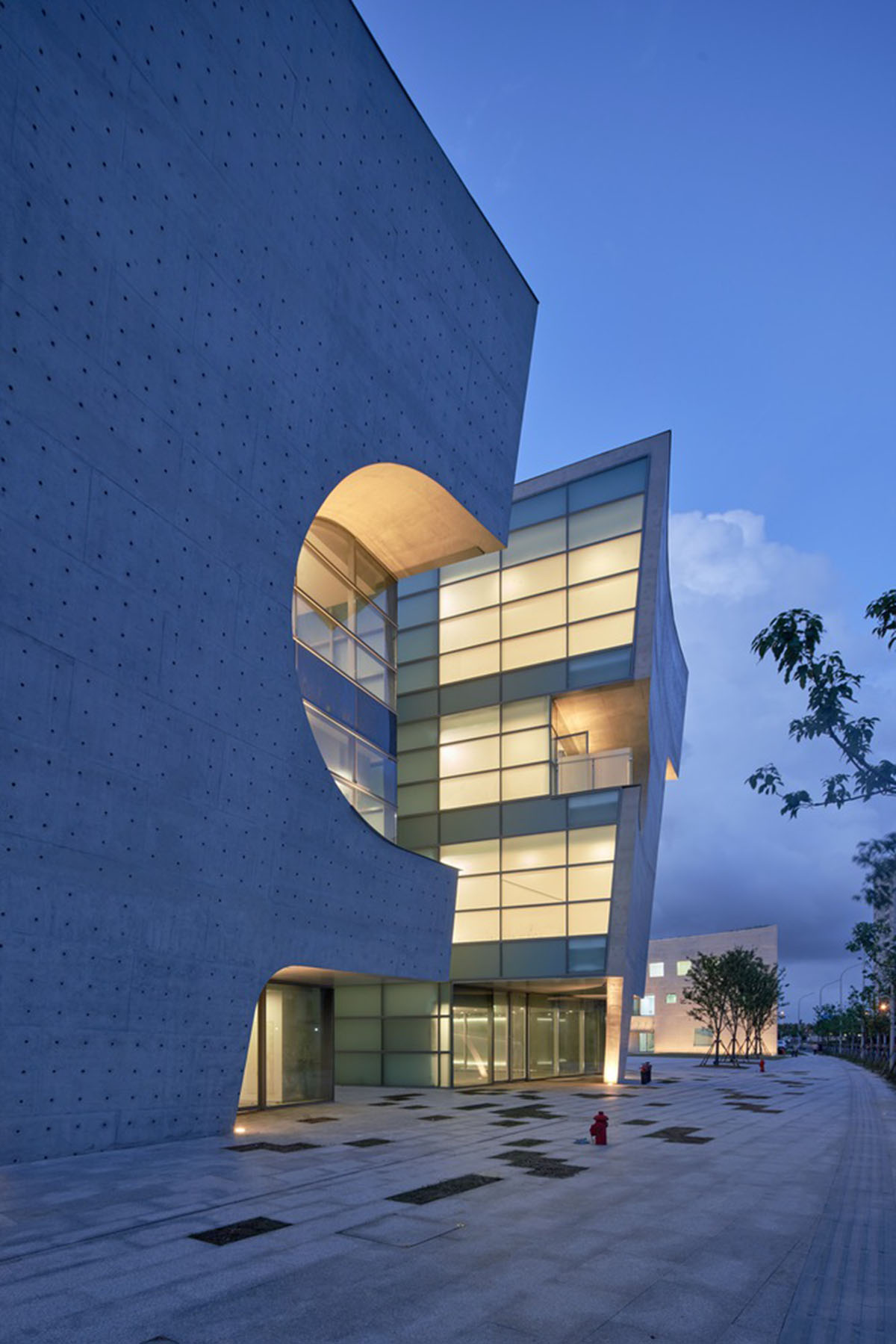 Steven Holl Architects completes Cofco Cultural and Health Center in Shanghai