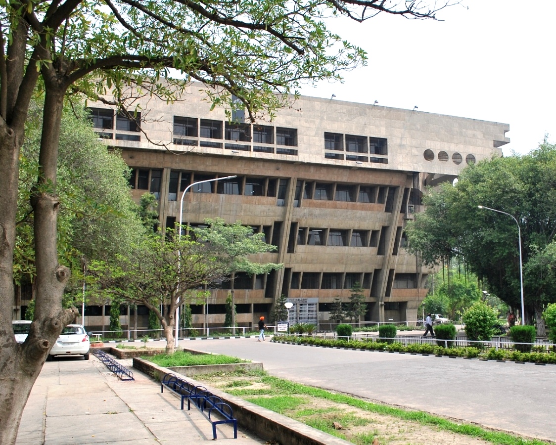 Jasbir Sachdev-Designed Guru Nanak Dev University, Amritsar Will Be Celebrating Golden Jubilee Soon