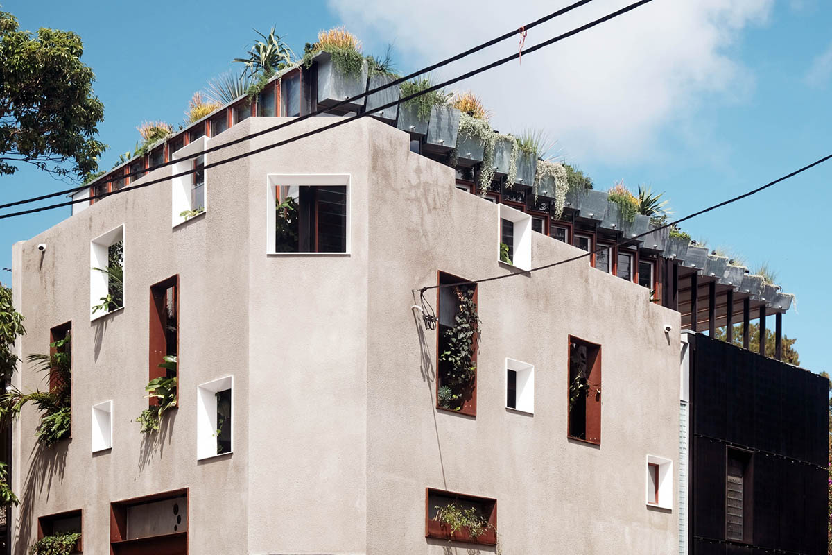 CplusC Architectural Workshop rejuvenates old shop house with blow up green infills in Australia