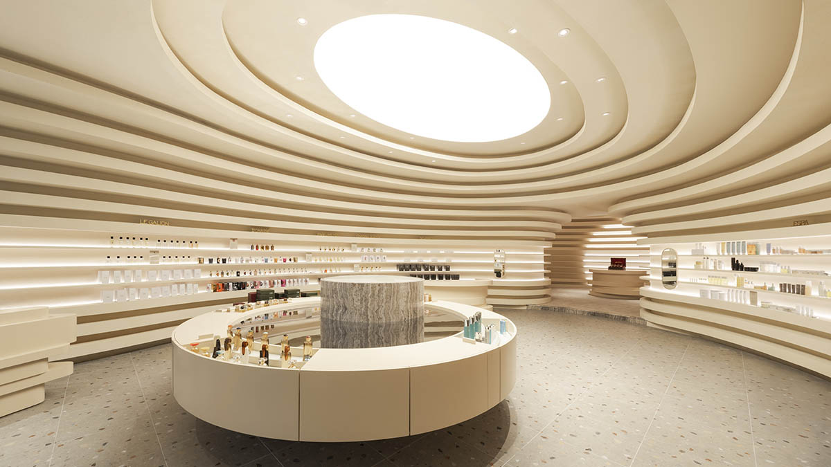 Spacemen creates cavernous interior with rounded lines for a store in Kuala Lumpur