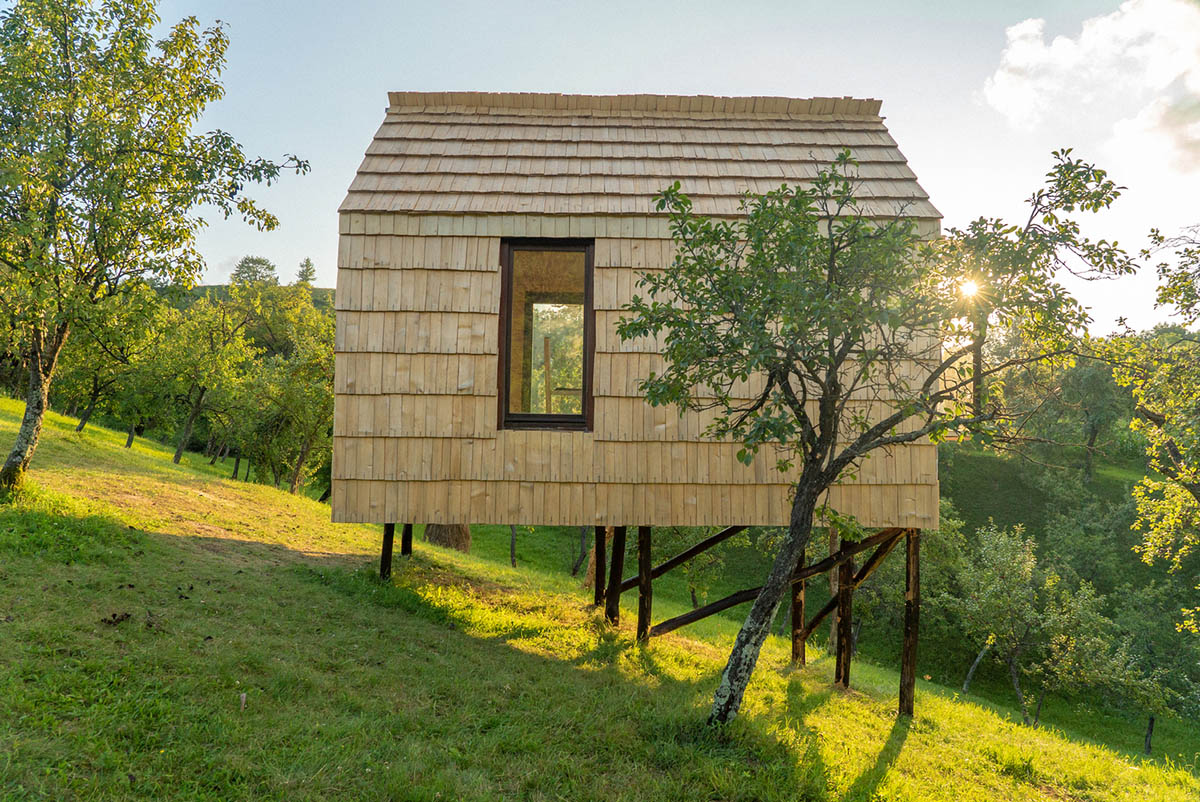 Tiny Muma Hut by WeWilder is built to experience nature in the Old ...