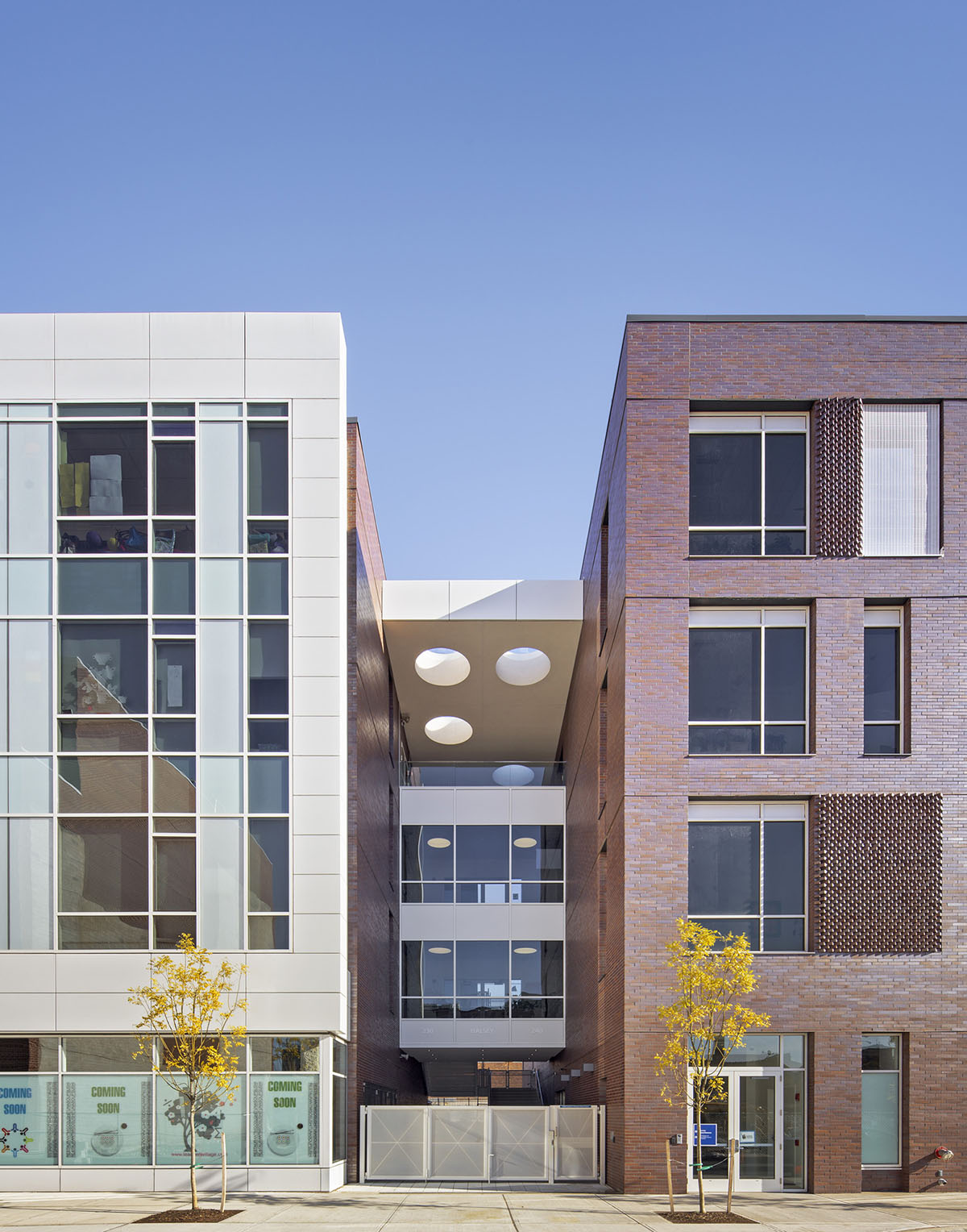 Richard Meier & Partners completes 3 new buildings featuring different façade palette in Newark