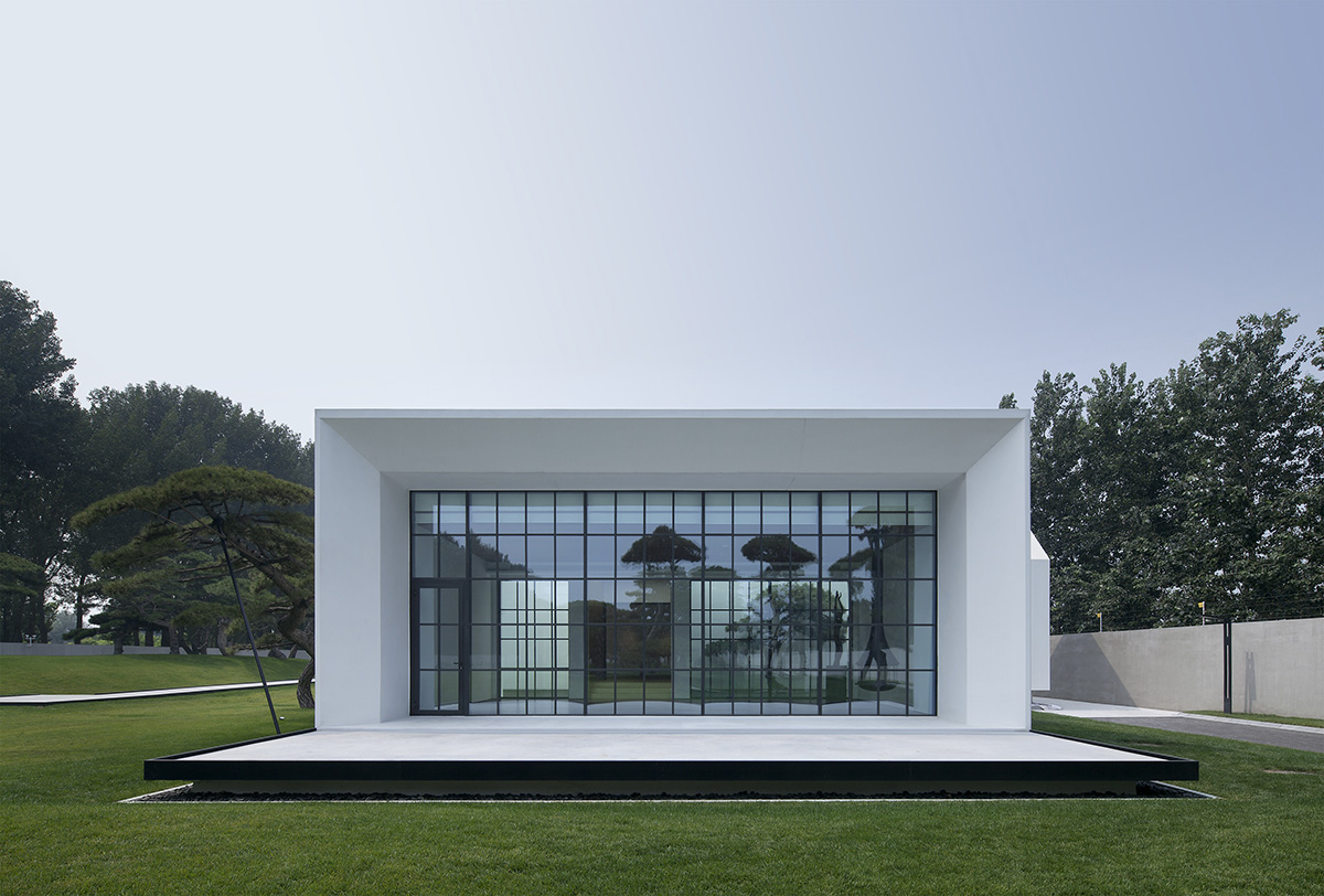 Vermilion Zhou Design Group In China Created An Art Museum That Has 199 Pine Trees