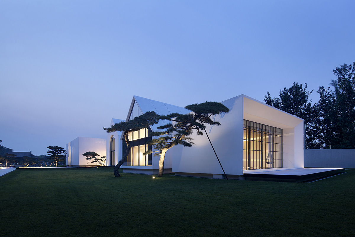 Vermilion Zhou Design Group In China Created An Art Museum That Has 199 Pine Trees