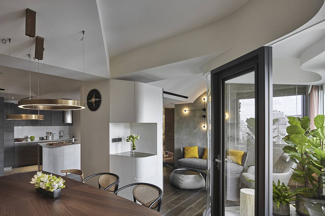 Space of Implicit Ambiguity: Quarter House- A Small Urban Dwelling Renovated by CJ Studio