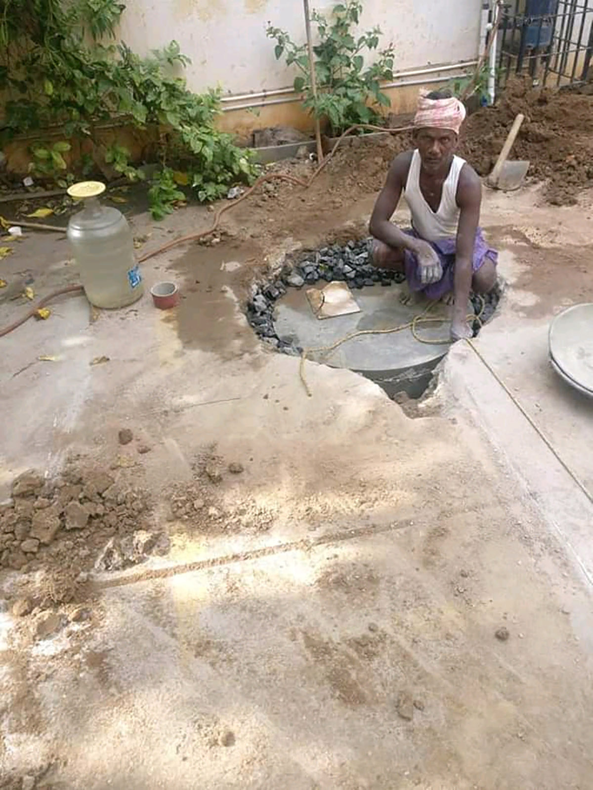 How do-it-yourself soak pits can augment groundwater locally