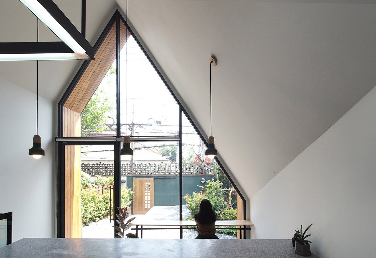 ASWA designs small cafe in Bangkok with a metaphor roof inspired by chocolate cream