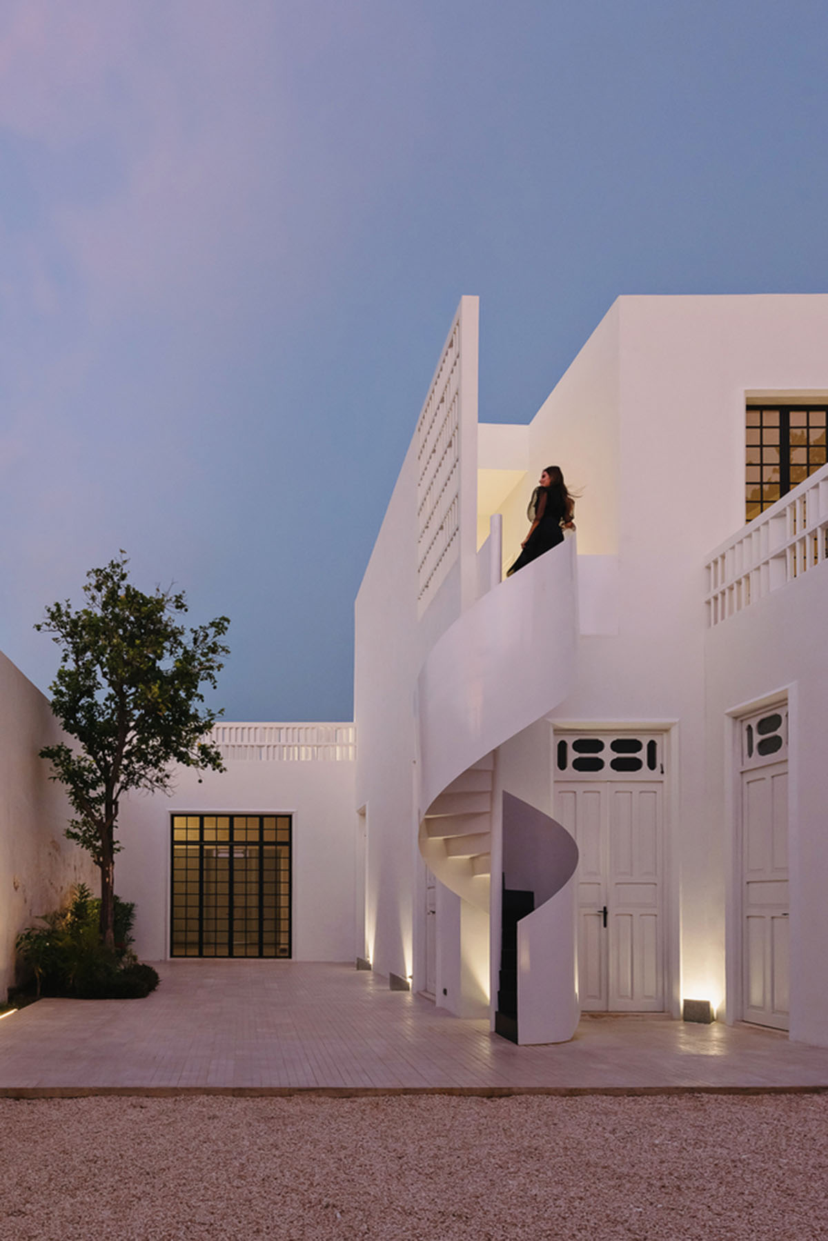 Workshop Diseño y Construcción converts Yucatecan colonial architecture into new artistic laboratory