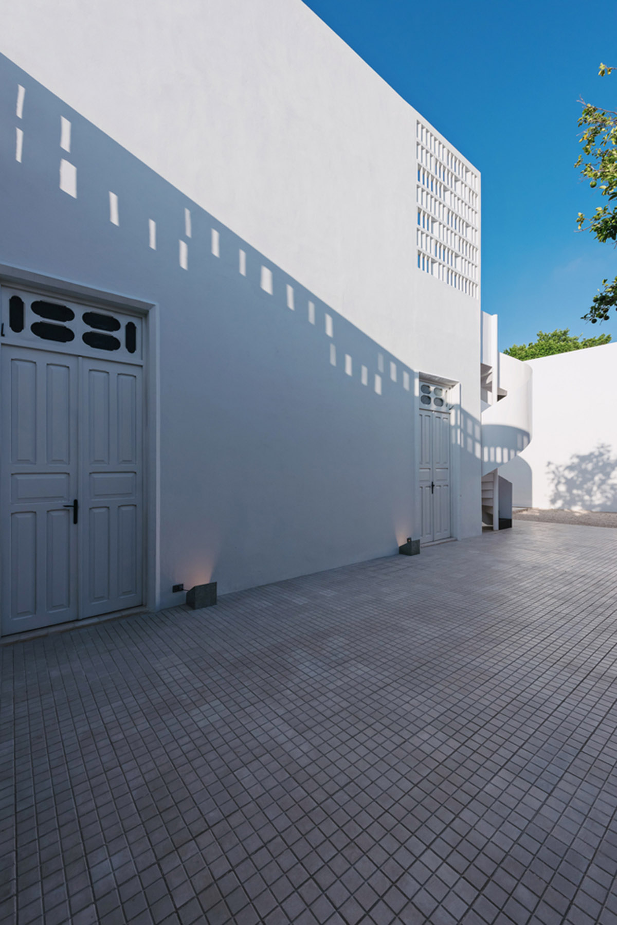 Workshop Diseño y Construcción converts Yucatecan colonial architecture into new artistic laboratory