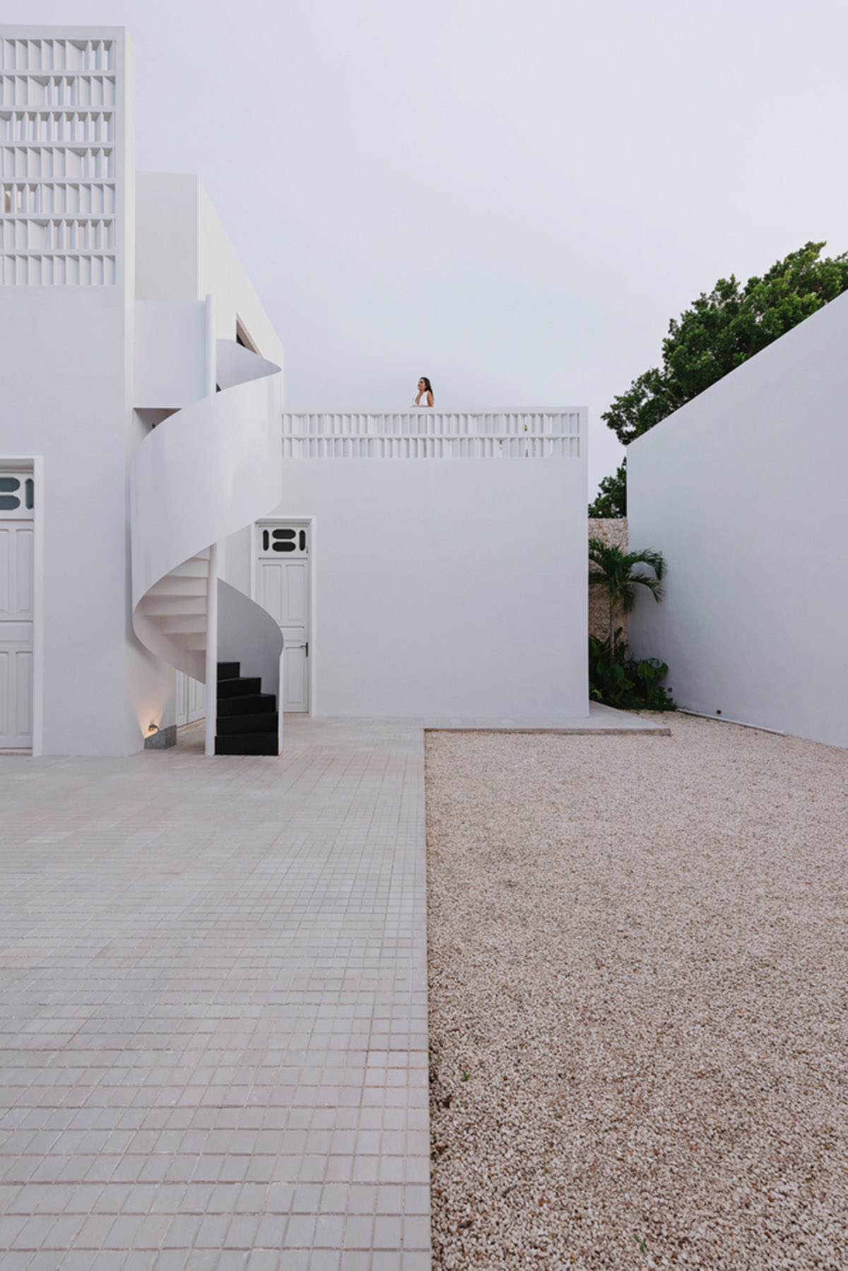 Workshop Diseño y Construcción converts Yucatecan colonial architecture into new artistic laboratory