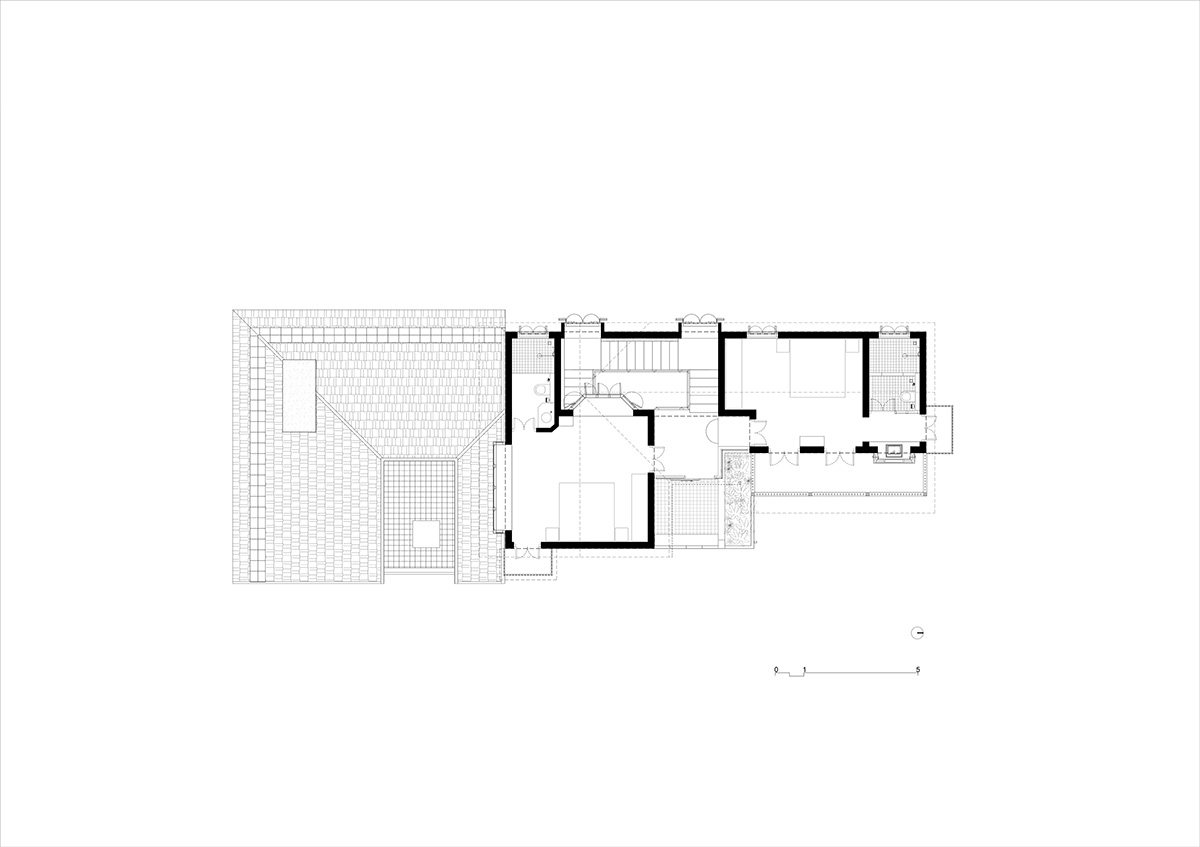 Field Atelier built house with free flowing internal courtyards in North Goa, India