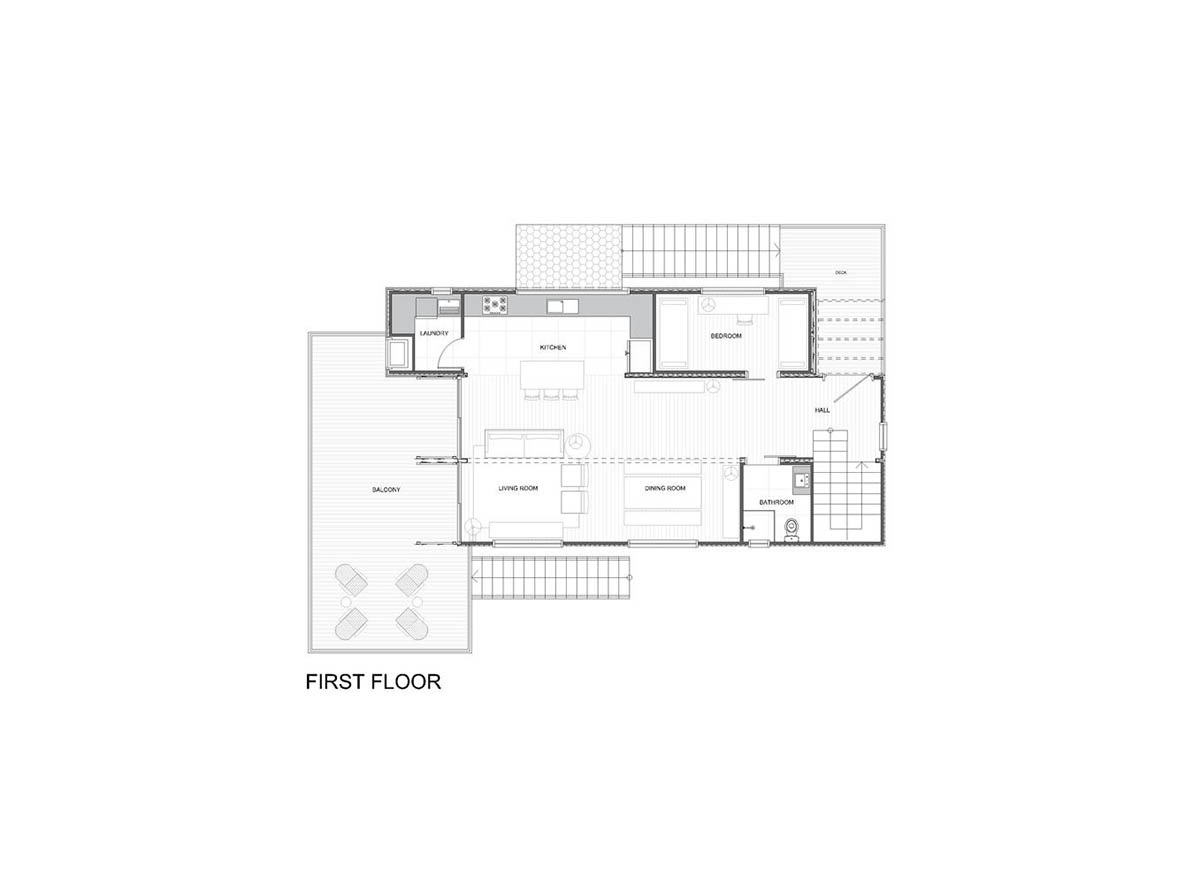 Casa Container Marília built a self-sustained container house raised on metal pillars in Brazil