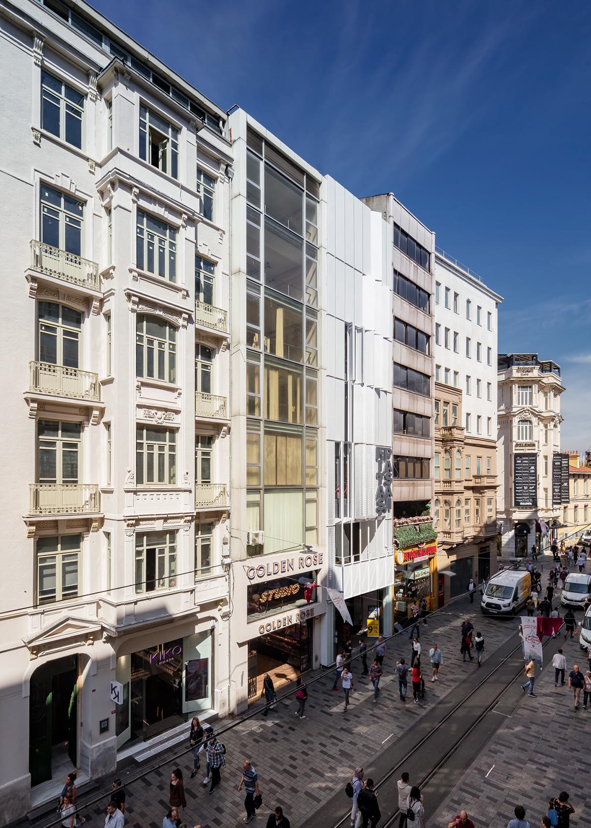 Salon Alper Derinbogaz renovates historic arcade passage with angular perforated panels in Istanbul