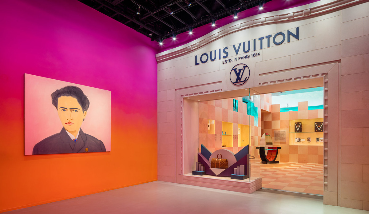 Louis Vuitton on X: Modern silhouettes dressed in bold graphic