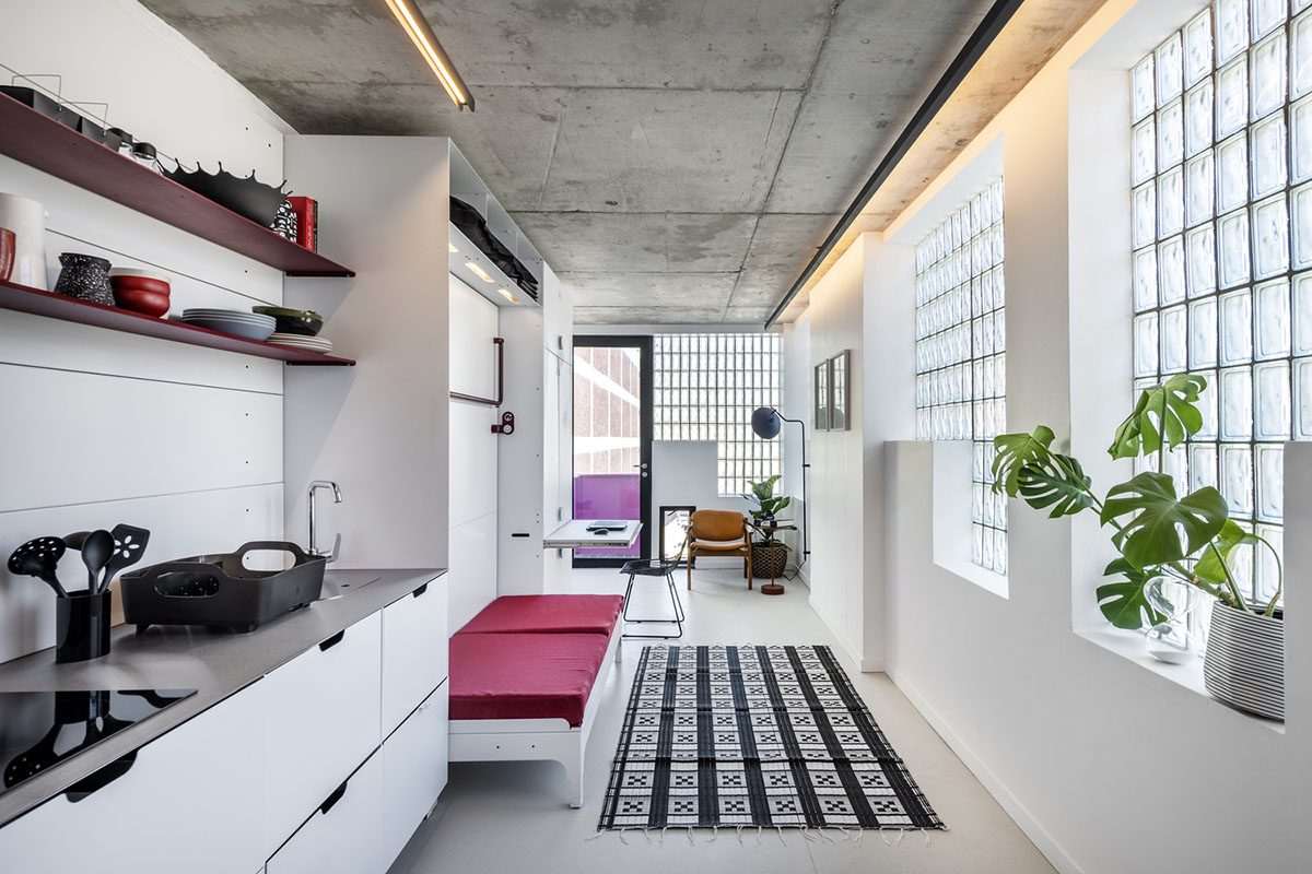 Two Five Five Architects adds protruding bright pink marshmallow balconies to apartment in Cape Town