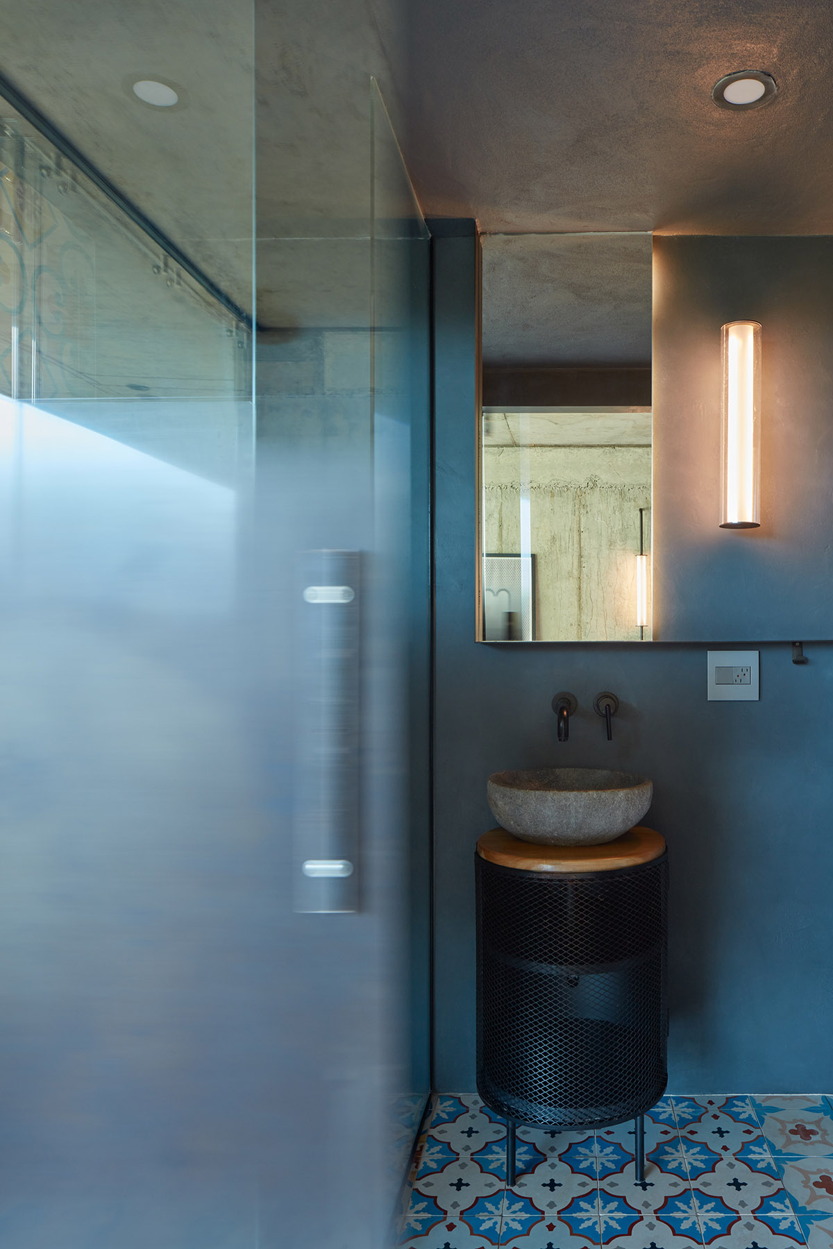 Refuel Works and Formafatal complete Art Villa addressing to colorfulness of Costa Rican jungle