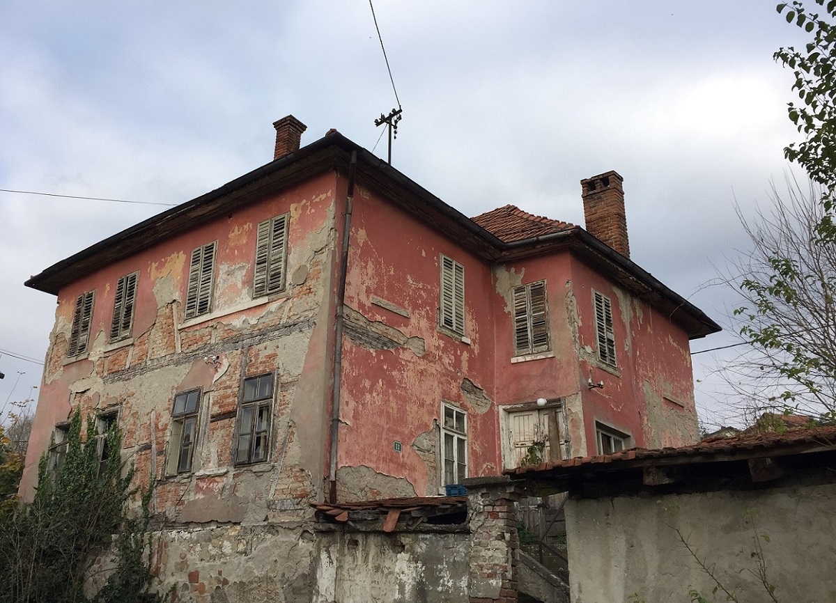 Conservation and Restoration with Adaptation and Reconstruction of Buildings