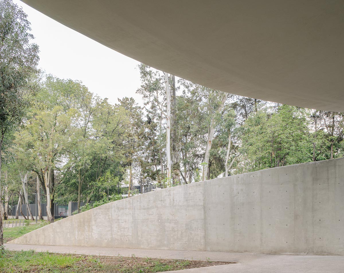 Architecture and landscape are intertwined at Scenic Garden by Michan Architecture and Parabase