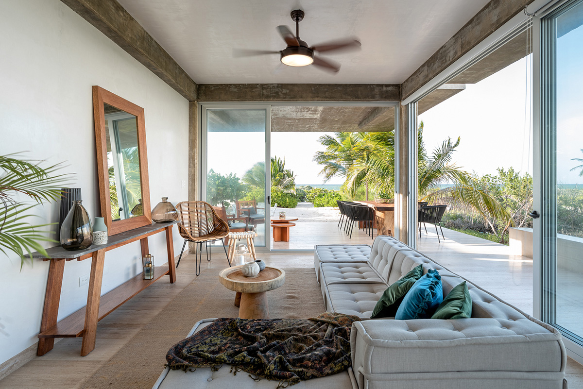 Thin concrete slabs are extruded to bring lightness to this Mexican house