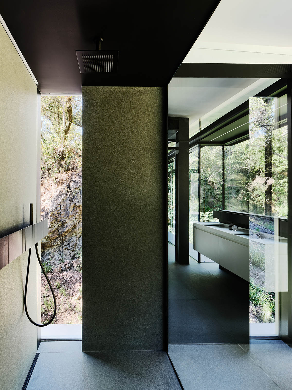Fougeron Architecture suspends fully glazed house on a creek in California hills