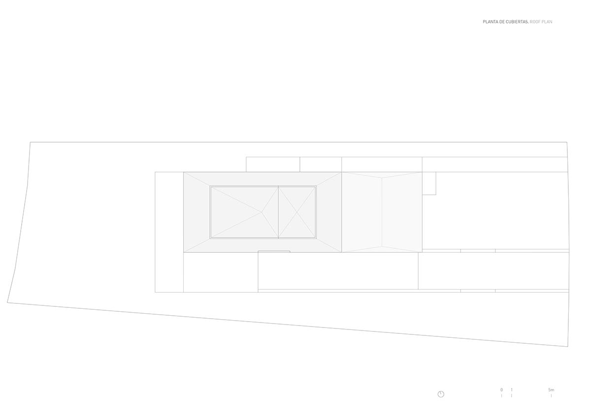 Camiral House achieves a dynamic harmony through its shifted volumes in Girona 